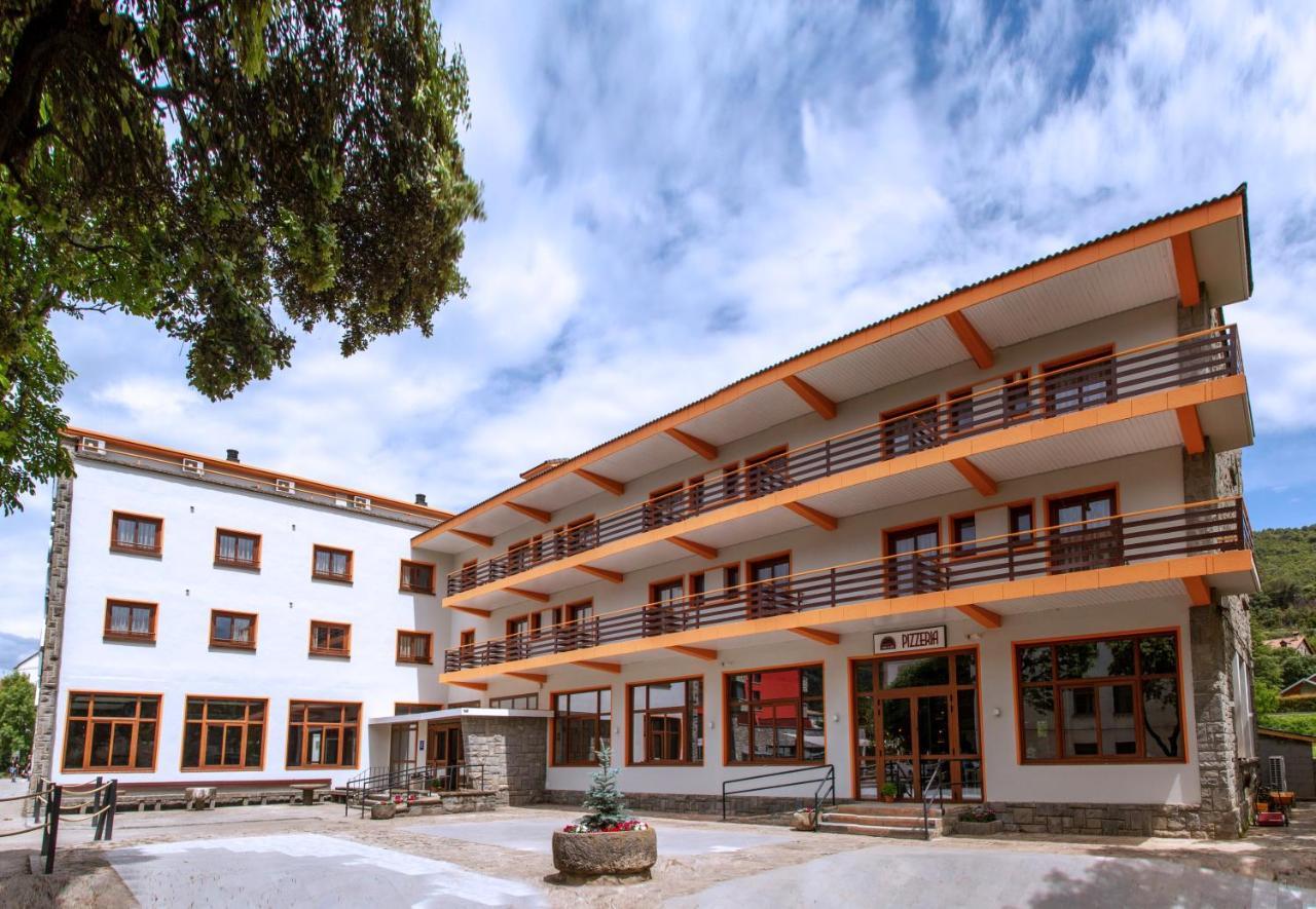 Hotel Boltana Ordesa Luaran gambar